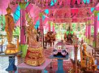 วัดน้ำตกธรรมรส : ความสวยงามของโบสถ์กลางน้ำสีชมพู