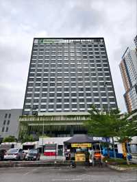 "Holiday Inn Sepang: Your Smart Stopover Near KLIA"