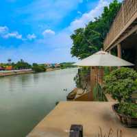 คาเฟ่ริมแม่น้ำ อยุธยา