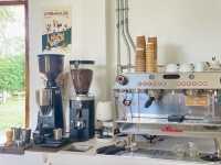Anna Coffee Roasters Huaruea - คาเฟ่ในสวนบรรยากาศดี