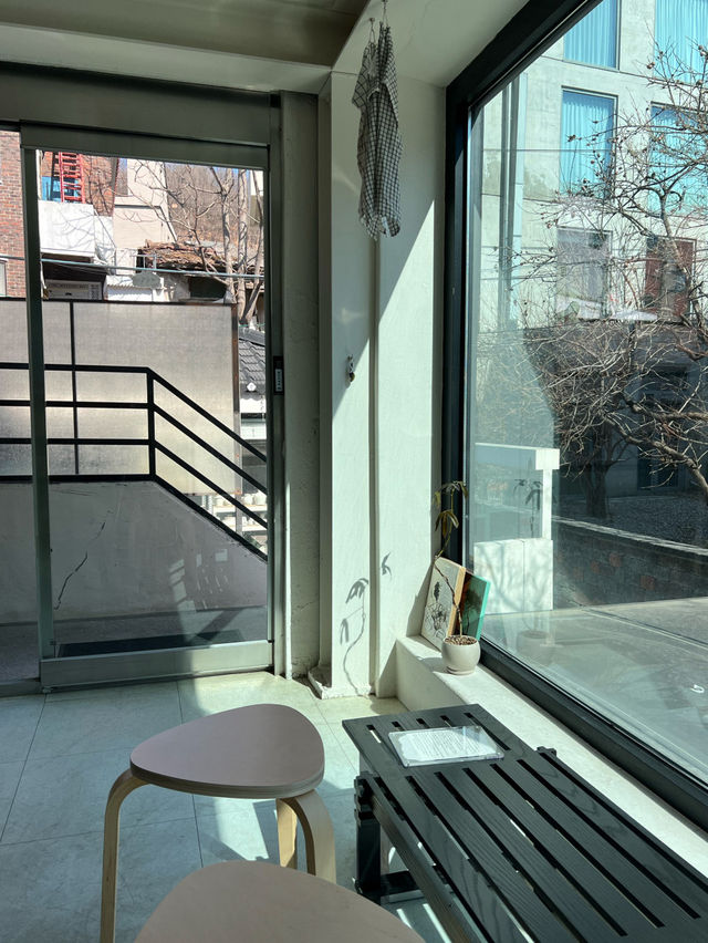 😌조용한 분위기의 카페 Cafe*흰그루 