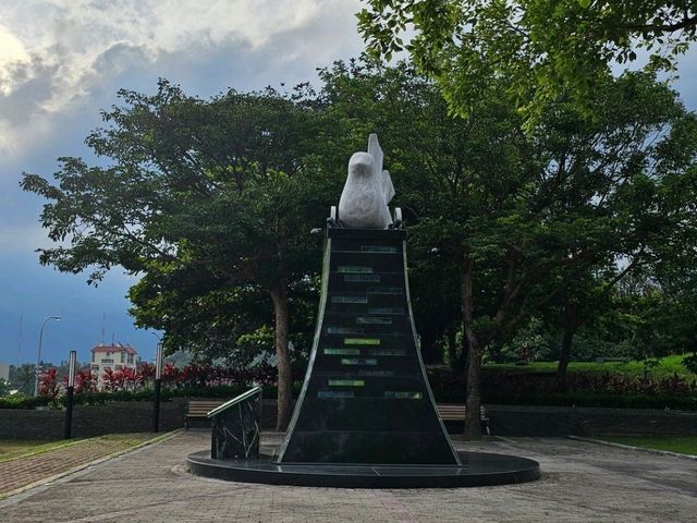 端午節在花蓮和平廣場，看溪水奔向太平洋🌊