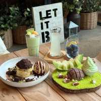 The Village Farm To Cafe'