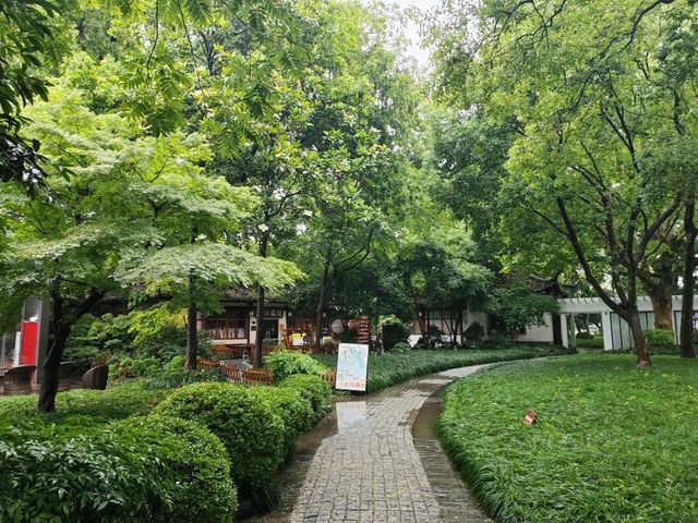 ทะเลสาบซีหู (西湖)