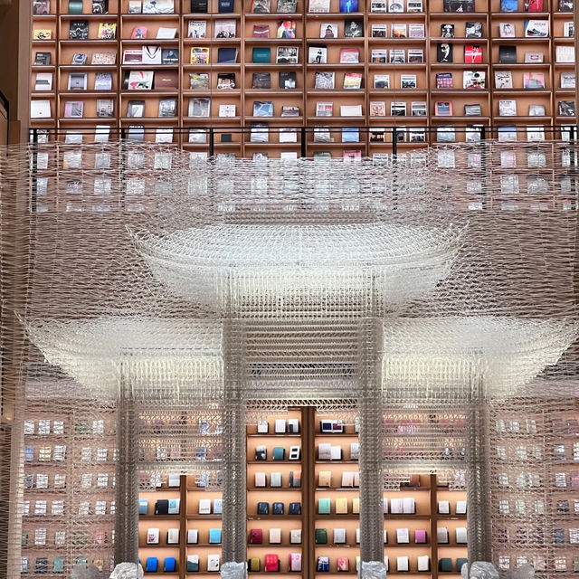 Xujiahui Library: A Place You'll Want to Stay Day After Day! 📚✨