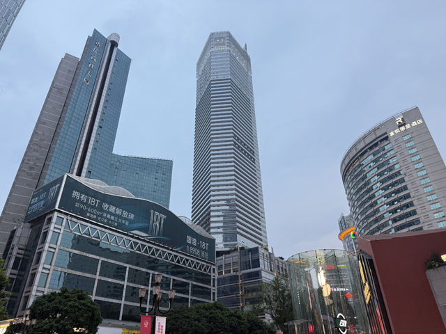 ถนนคนเดินเจี่ยฟ่างเป่ย – เมืองฉงชิ่ง