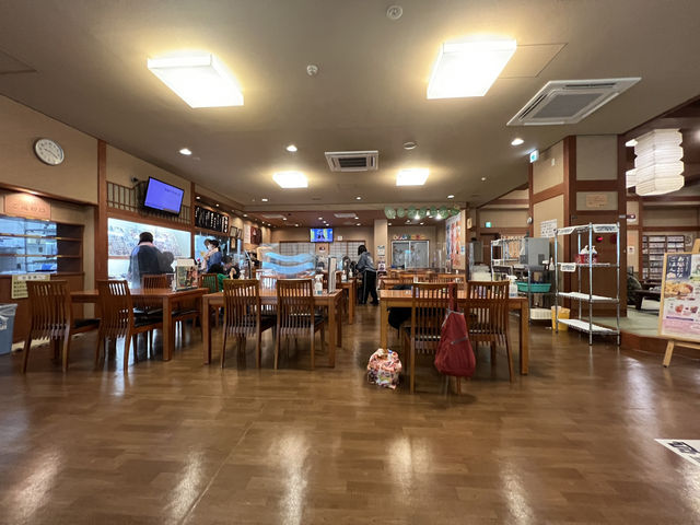 ♨️ A Soak in Aomori’s Local Hotspot – Gokurakuyu is Buzzing with Life!