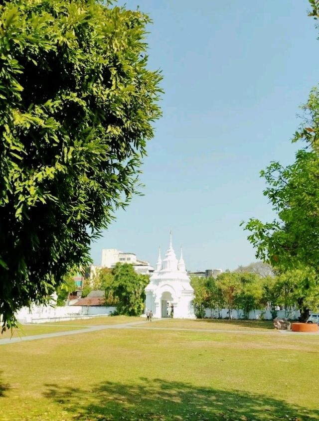วัดสวนดอก หรือชื่อเดิม วัดบุปผาราม สมัยพญากือนา
