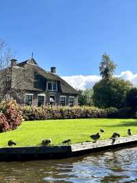 🏞️ 羊角村（Giethoorn）一日遊攻略｜水上童話小鎮體驗
