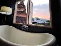 Blue Room: Naptel Changmoi 