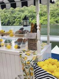 Raft Dara Cafe คาเฟ่ริมน้ำศรีสวัสดิ์ กาญจนบุรี 