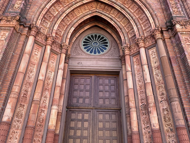 ✨ Title: Wiesbaden Church – A Stunning Landmark in the Heart of the City ⛪