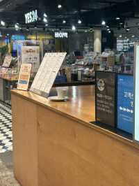 📚 책과 여유가 공존하는 공간, 책과책사이 책갈피