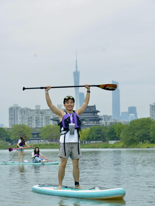 Urban Zen on Water: Paddleboarding at Haizhu Lake Park 🌆🧘‍♀️