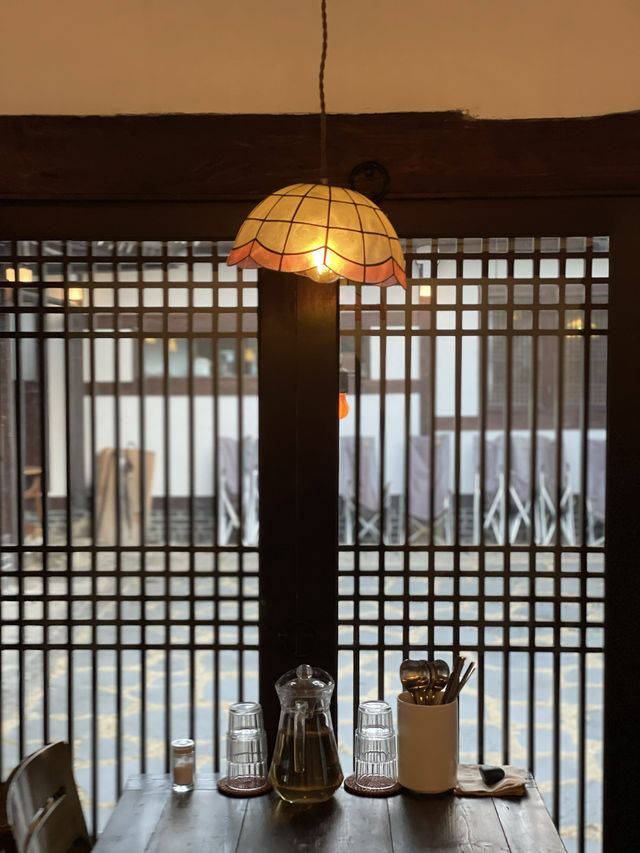 경주 고즈넉한 한옥에서 맛보는 고기한상 