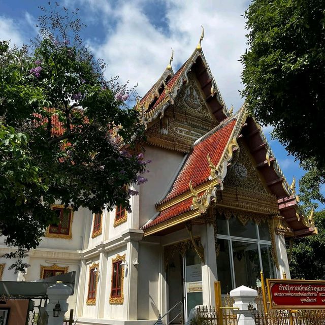 Golden Mount is Bangkok’s Breezy Escape