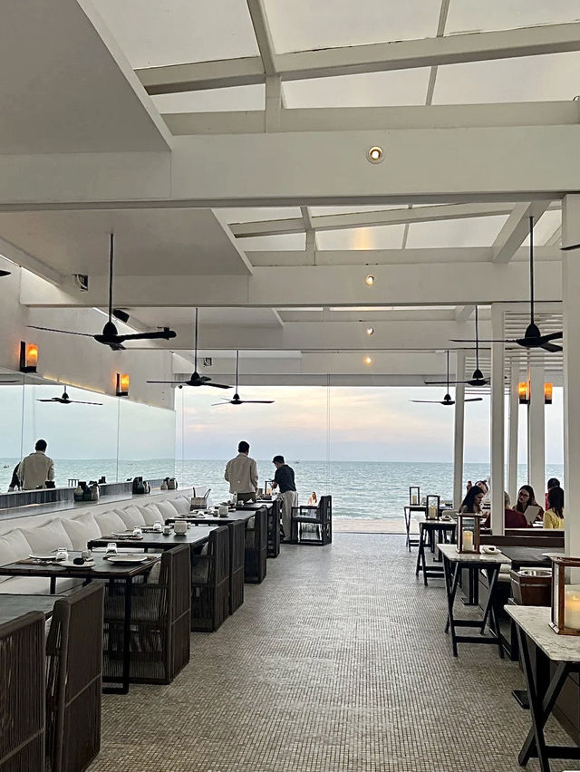 Oceanside beach club หัวหิน 🌊
