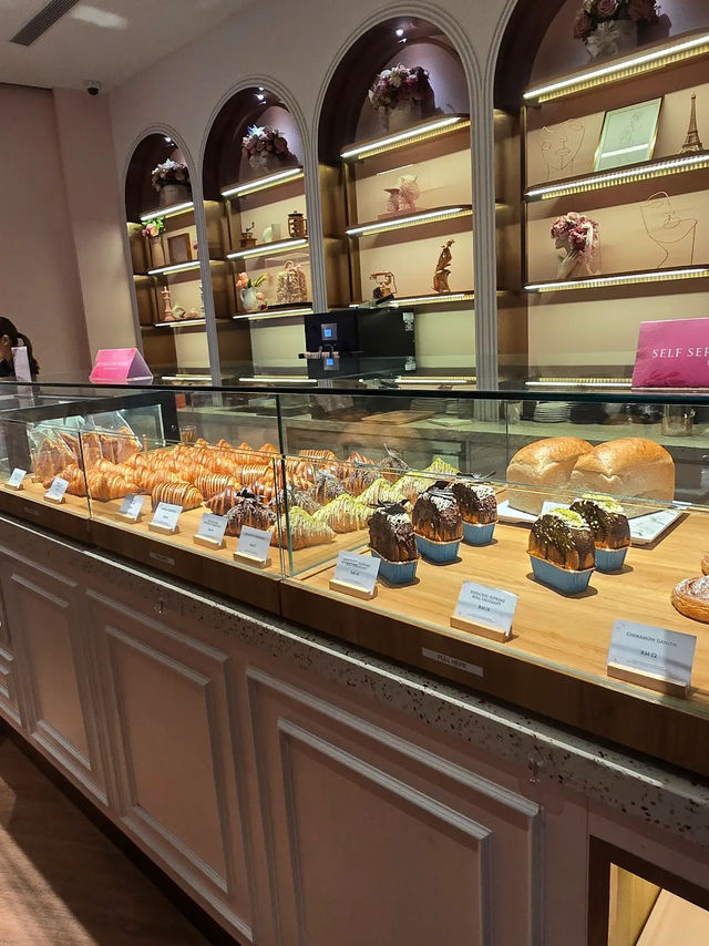 Flat Croissants & Fancy Feels-Welcome to Miss J KL