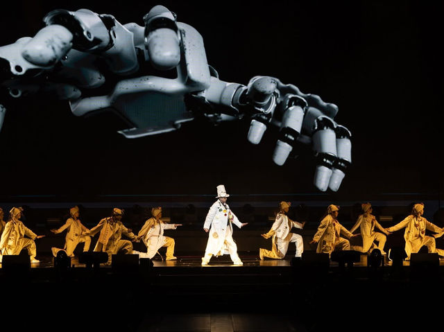 FINALE FUSION: POP KING AARON KWOK'S MACAU DREAM CLIMAX