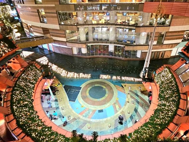 Canal City Hakata – Fukuoka’s “City Within a City”