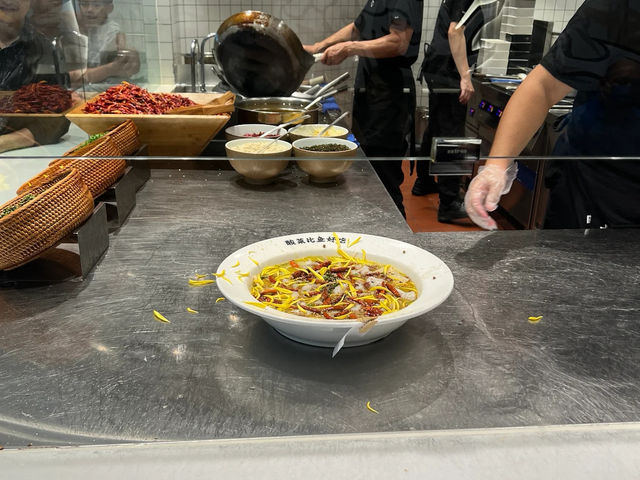 🌶️ TAI ER (Suntec City) — Spicy, Loud, and Unforgettably Addictive