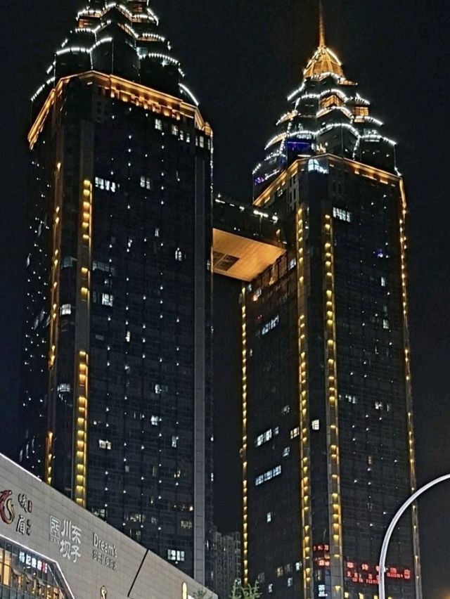 Day 2 in Chongqing – "สายแอดเวนเจอร์ในเมืองลอยฟ้า"