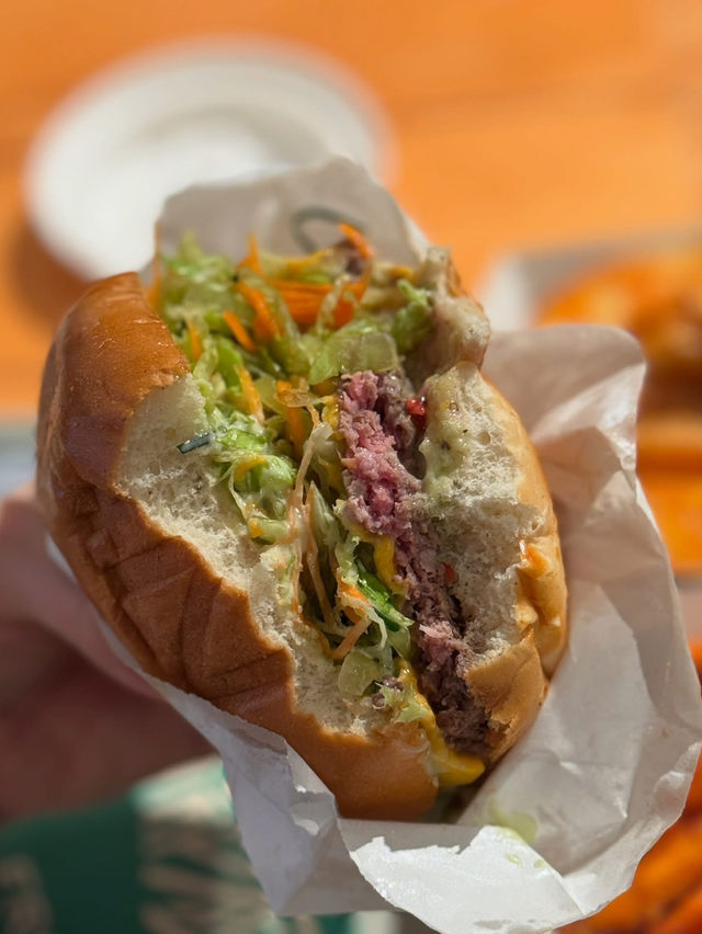 N+ BURGER 堅尼地城海景店 🌊🍔｜黑椒漢堡配德啤！安格斯牛嘅極致享受