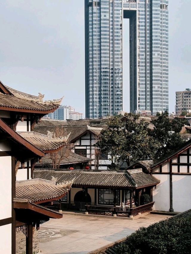 🇨🇳✨ “2 Days in Chengdu: Pandas, Spices & Teahouse Vibes Under $200”