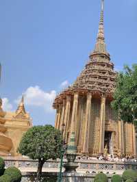 🕌 Golden Grandeur in Bangkok: The Grand Palace