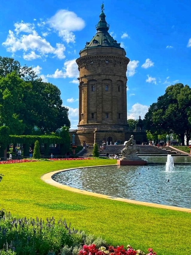 💧Majestic in the Middle: Discovering Mannheim’s Water Tower Charm