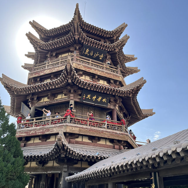 🌙 Where the Desert Holds the Moon — Crescent Lake in Dunhuang
