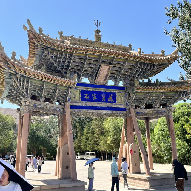  A Perfect Day in Dunhuang — Desert, Art, and Night Vibes