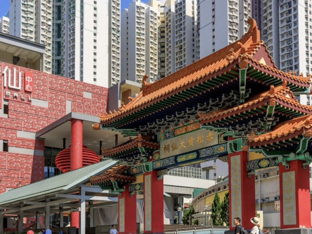 “วัดที่ใคร ๆ ก็ว่า ‘ขอแล้วสมหวัง’ ⛩️🇭🇰”