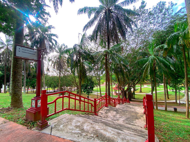 Taman Canseri – A Blossoming Escape in Putrajaya 