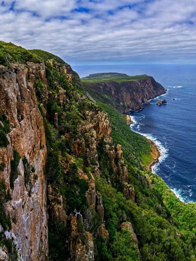 🌊 Tasman Peninsula – Where Wild Beauty Meets Ancient Stone