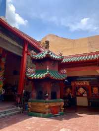 Kuala Lumpur City Guide: Culture, Street Food and Skyline Views