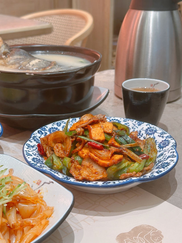 魚湯豆腐白菜鮮味十足🥬