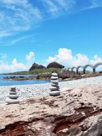 🌉 Sanxiantai Bridge: The Eight-Arched Pathway to Paradise! 🌊