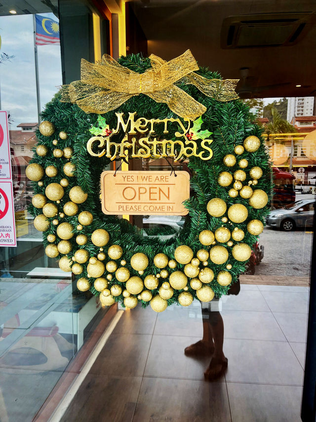 Empat Sekawan Café: Variety, Comfort & Great Portions