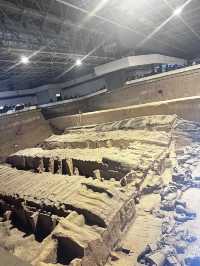 日落雲霧裡的貓影西安