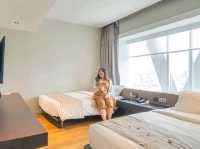 พักผ่อน กินดื่ม ชมวิวเมืองสุดอลังกลางสาธร