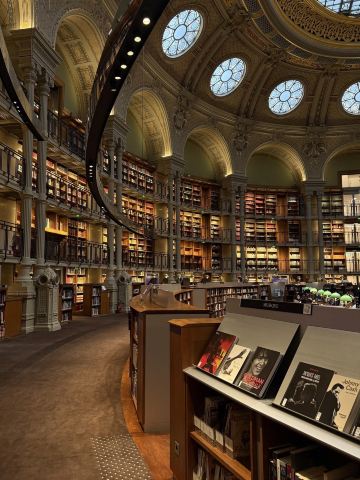 世界最大の図書館？ 大英図書館博物館 | Trip.com ロンドン