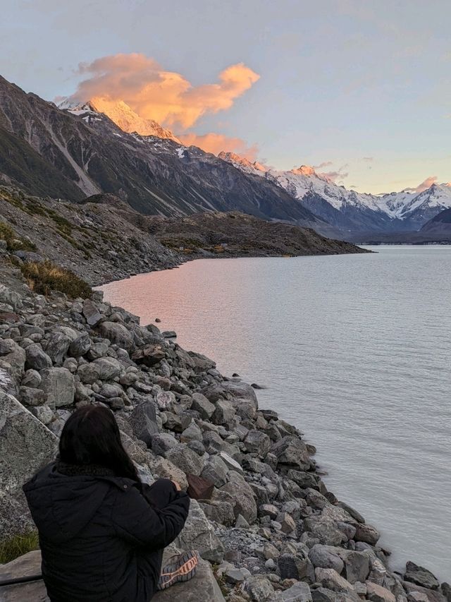 A sunrise in Mt Cook