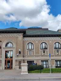 Minneapolis Institute of Art and Churches nearby