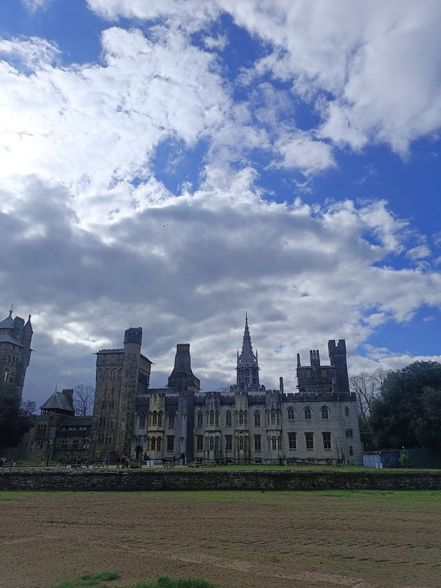 Cardiff Castle 🏛️