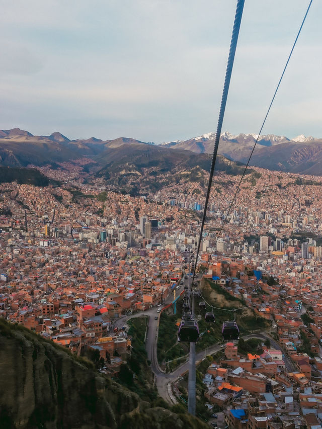 標高3,600mの天空都市、ラパス🇧🇴🚡