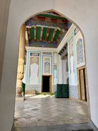 Spring Serenity at Hazrat Khizr Mosque