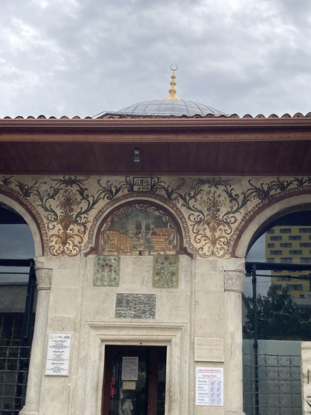 Tirana: Remnants of old empires 