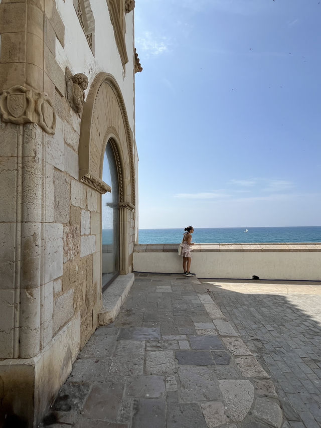 Sitges：正確開啟夏日的巴塞隆納密碼