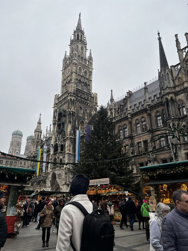 München: Where History Meets Gemütlichkeit 🇩🇪✨